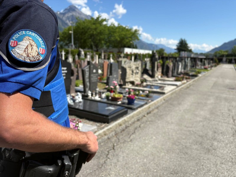 Vols dans les cimetières : annoncez-les à votre police !